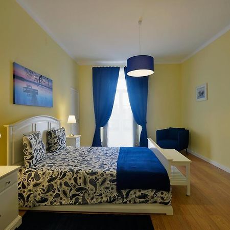 FLH Bairro Alto - Chiado Spacious Flat Lisboa Habitación foto