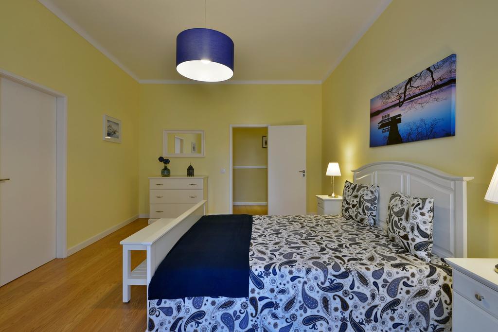 FLH Bairro Alto - Chiado Spacious Flat Lisboa Habitación foto