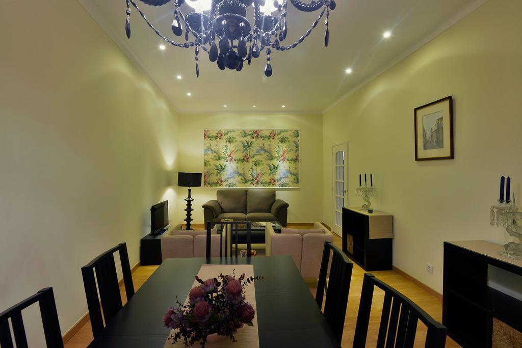 FLH Bairro Alto - Chiado Spacious Flat Lisboa Habitación foto